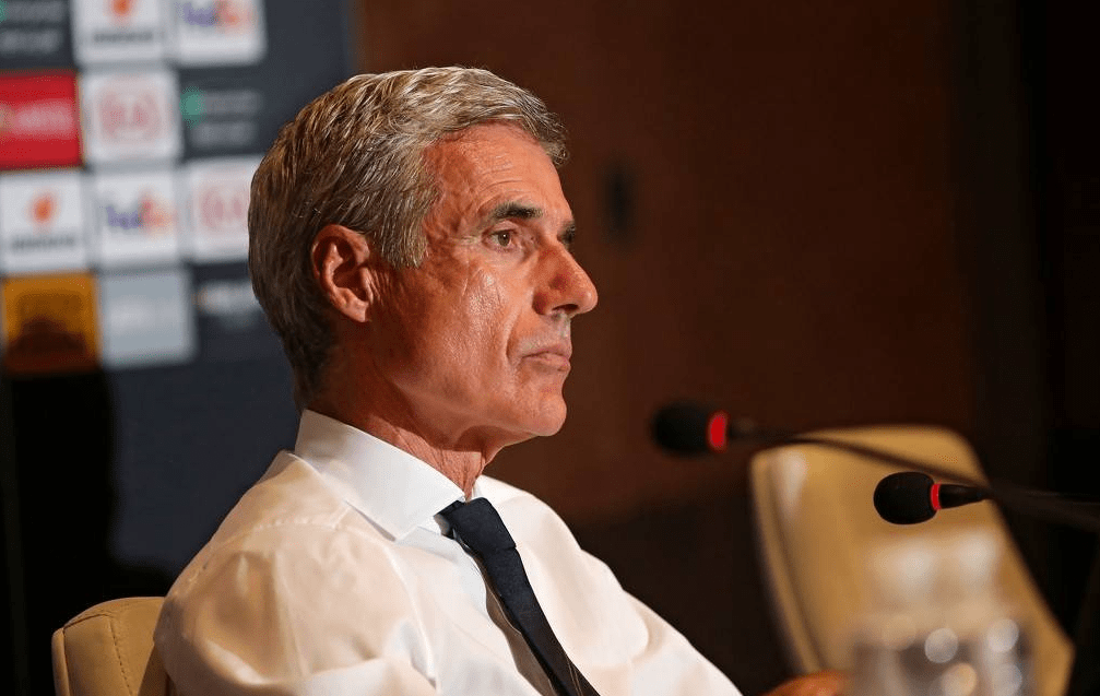 教练心灵智慧，引导球队赢得胜利果实